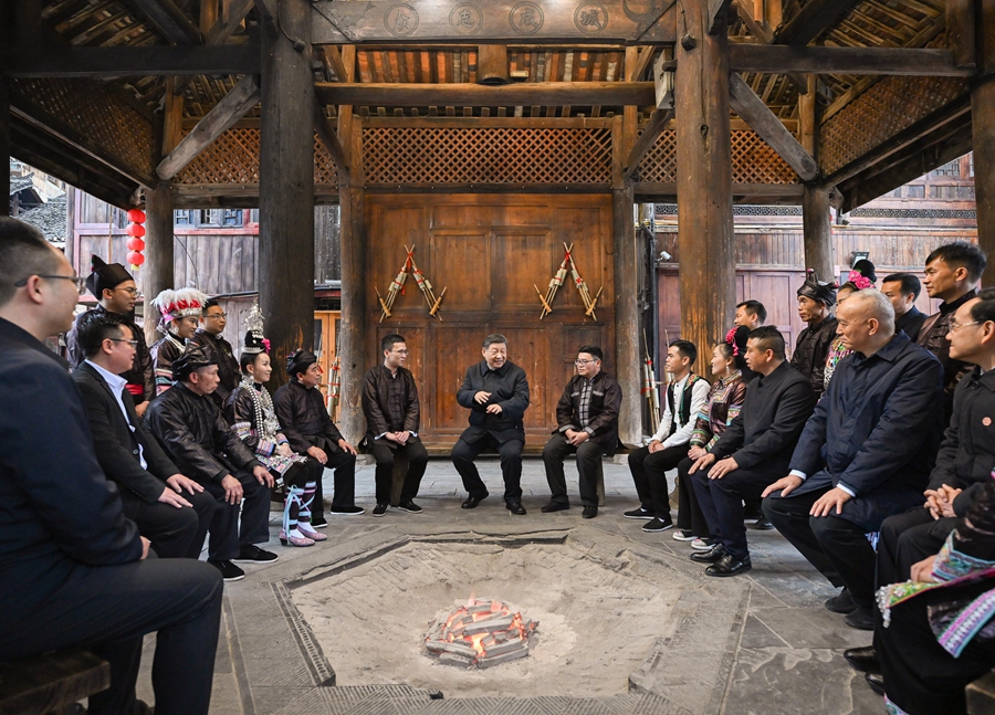 习近平在贵州考察时强调 坚持以高质量发展统揽全局 在中国式现...